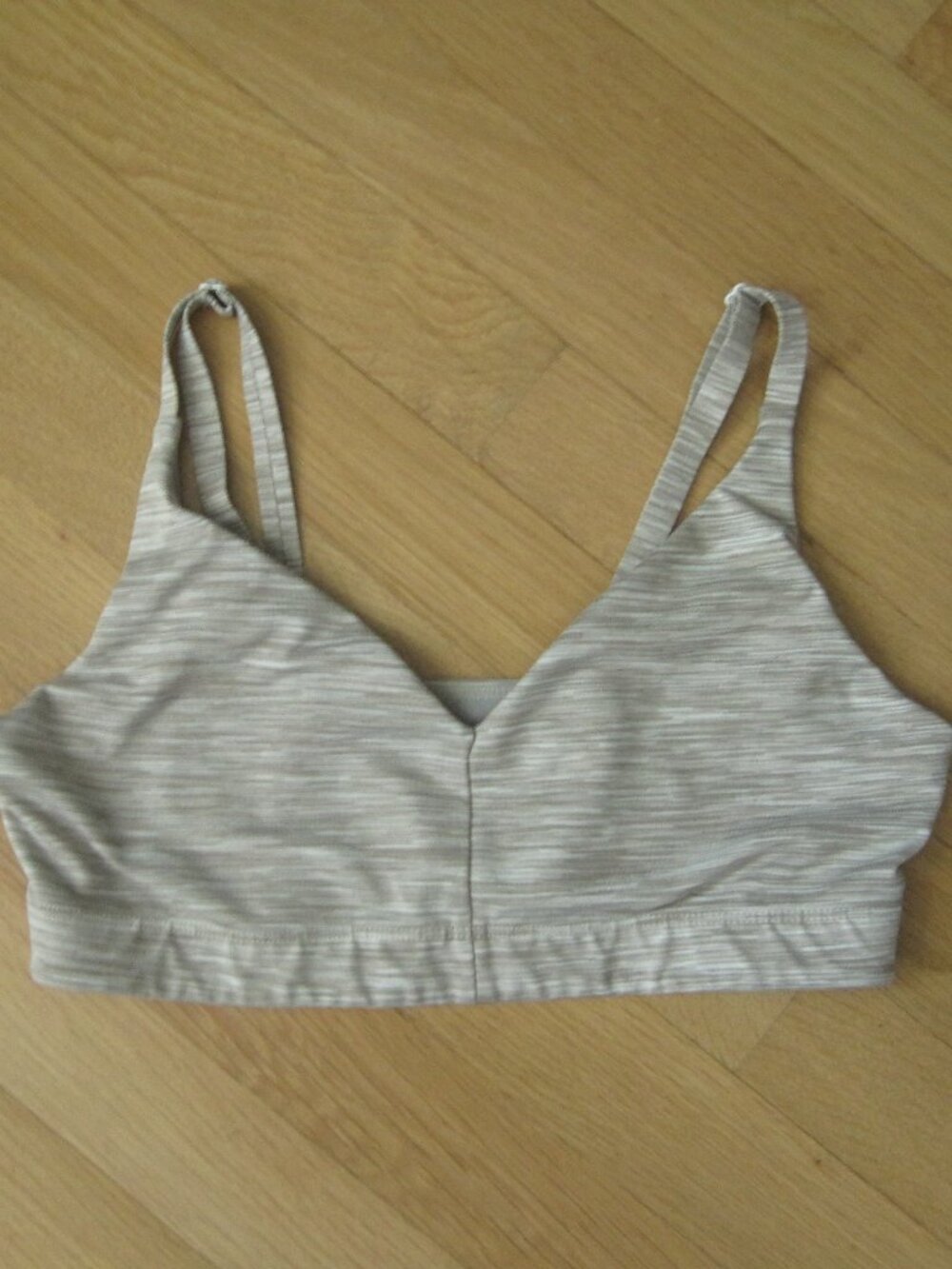 Outdoor Voices Flow Bralette Size M Light Heathered Grey FreeForm